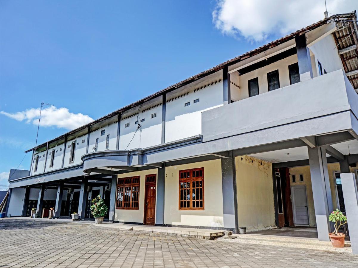Oyo 92869 Hotel Nusantara Banyuwangi  Luaran gambar